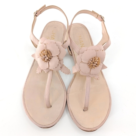 Chanel 'Camellia' Pink Leather T Strap Sandals - Picture 3 of 7